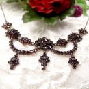 Bohemian garnet festoon necklace