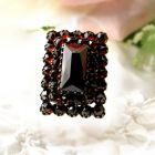 Awesome rectangular garnet ring in Art-Déco style