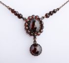 Vintage oval garnet necklace