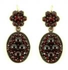 ovale Ohrringe mit runden Granaten