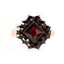 Bohemian garnet ring /  Böhmischer Granatring
