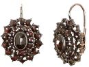 Boh.garnet earring oval
