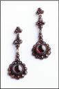 Round Vintage garnet flower earrings w/14ct studs
