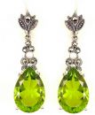 Ohrringe mit imit. Tropfen Peridot + Markasit Perlchen