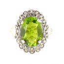 Ring mit imit. ovalem Peridot + Markasit 3-stöckig