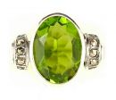 Ring mit imit. ovalem Peridot + Markasit